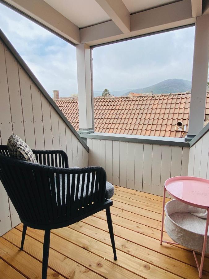 Vintner Suites Neustadt an der Weinstraße Esterno foto