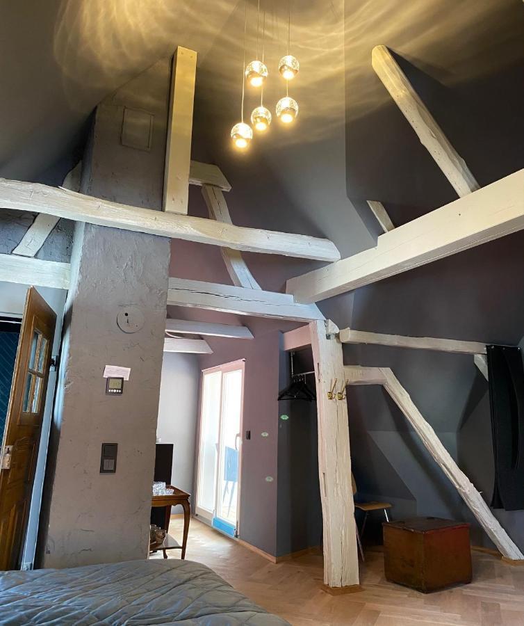 Vintner Suites Neustadt an der Weinstraße Esterno foto